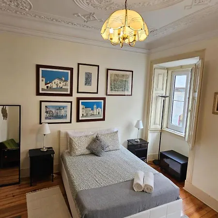 بيت ضيافة Costa Do Castelo *